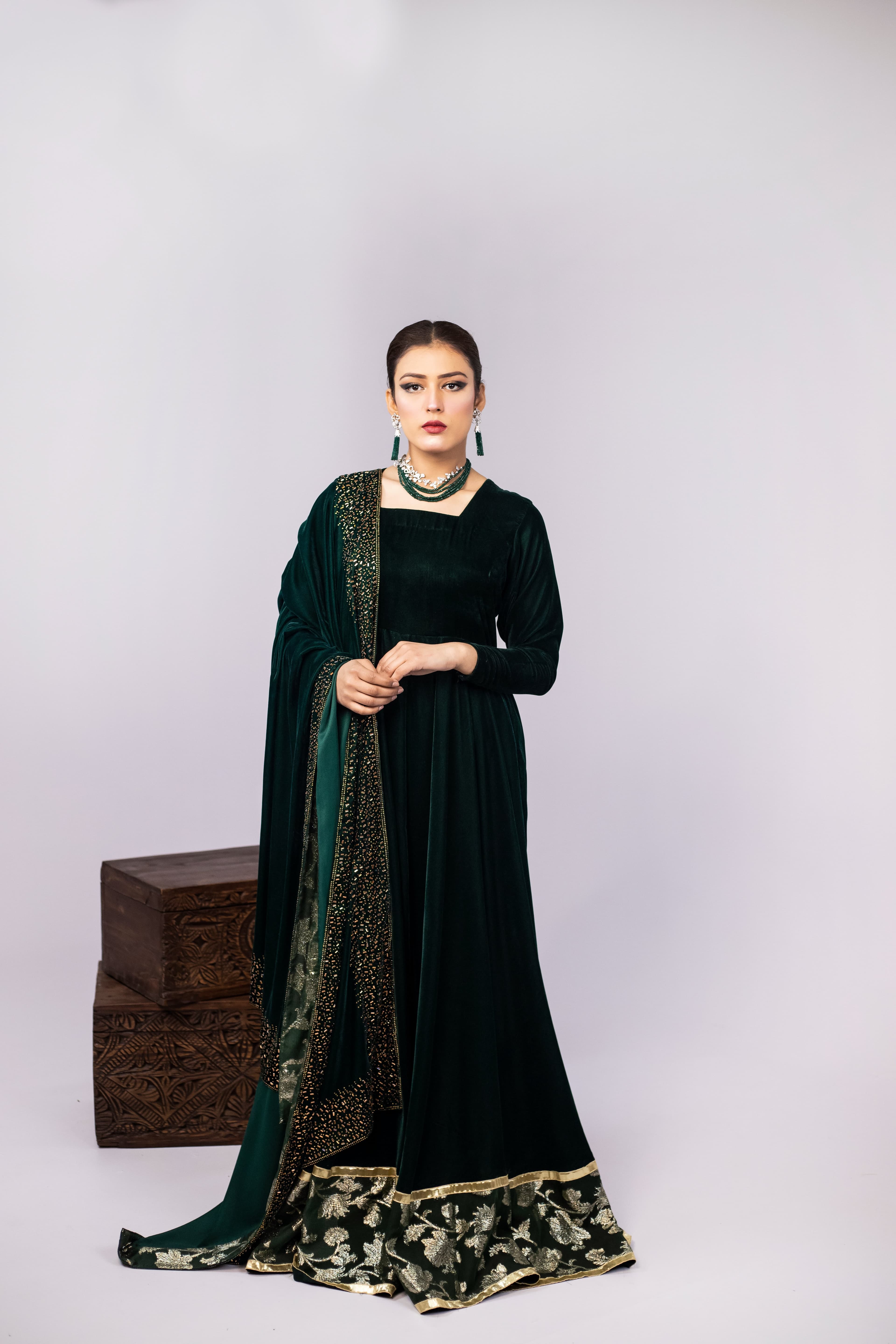 Midnight Emerald Velvet Pishwas Set